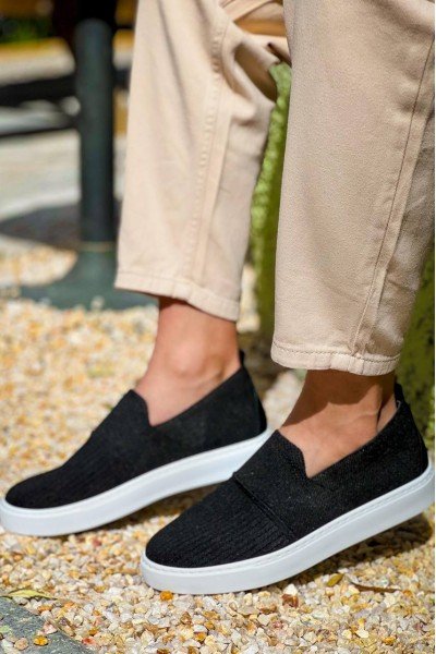 KB-114 Kuback Siyah Triko Yüksek Taban Bağcıksız Günlük Erkek Ayakkabı KB-114 Kuback Siyah Triko Yüksek Taban Bağcıksız Günlük Erkek Ayakkabı