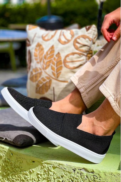 KB-114 Kuback Siyah Triko Yüksek Taban Bağcıksız Günlük Erkek Ayakkabı KB-114 Kuback Siyah Triko Yüksek Taban Bağcıksız Günlük Erkek Ayakkabı