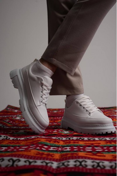 KB-702 Kuback Beyaz Cilt Günlük Erkek Ayakkabı