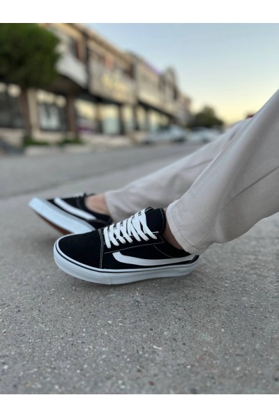 KB-V1 Kuback Siyah Beyaz Detaylı Günlük Erkek Ayakkabı